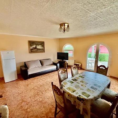 Szeibert Apartman *